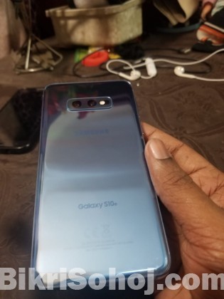 Samsung Galaxy S10e